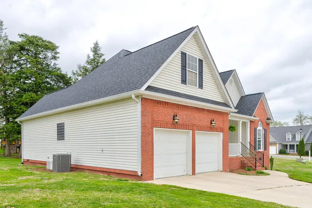 $367,400 | 200 Hunting Ridge Circle, Rock Spring, GA 30739