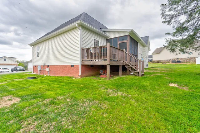 $372,400 | 200 Hunting Ridge Circle, Rock Spring, GA 30739