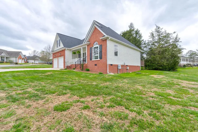 $367,400 | 200 Hunting Ridge Circle, Rock Spring, GA 30739