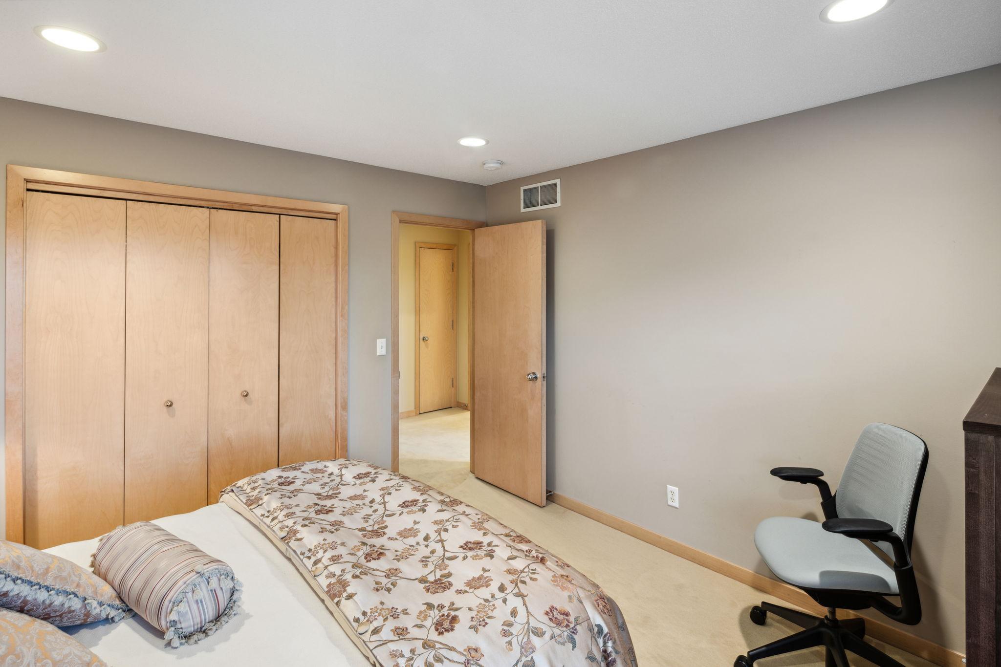 3918 Haven Road Minnetonka, MN 55345 - Photo 77 of 94