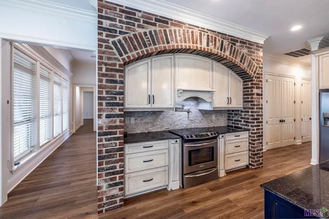 $499,000 | 121 Gentle Oak Boulevard, Schriever, LA 70395