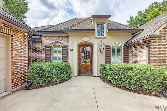 $499,000 | 121 Gentle Oak Boulevard, Schriever, LA 70395