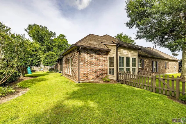 $499,000 | 121 Gentle Oak Boulevard, Schriever, LA 70395