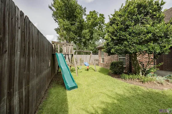 $499,000 | 121 Gentle Oak Boulevard, Schriever, LA 70395