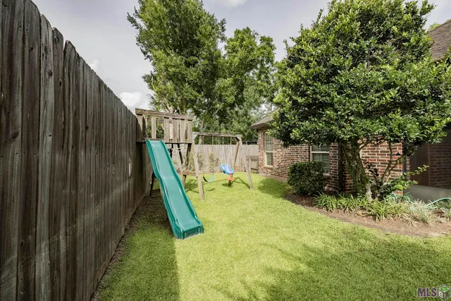 $499,000 | 121 Gentle Oak Boulevard, Schriever, LA 70395