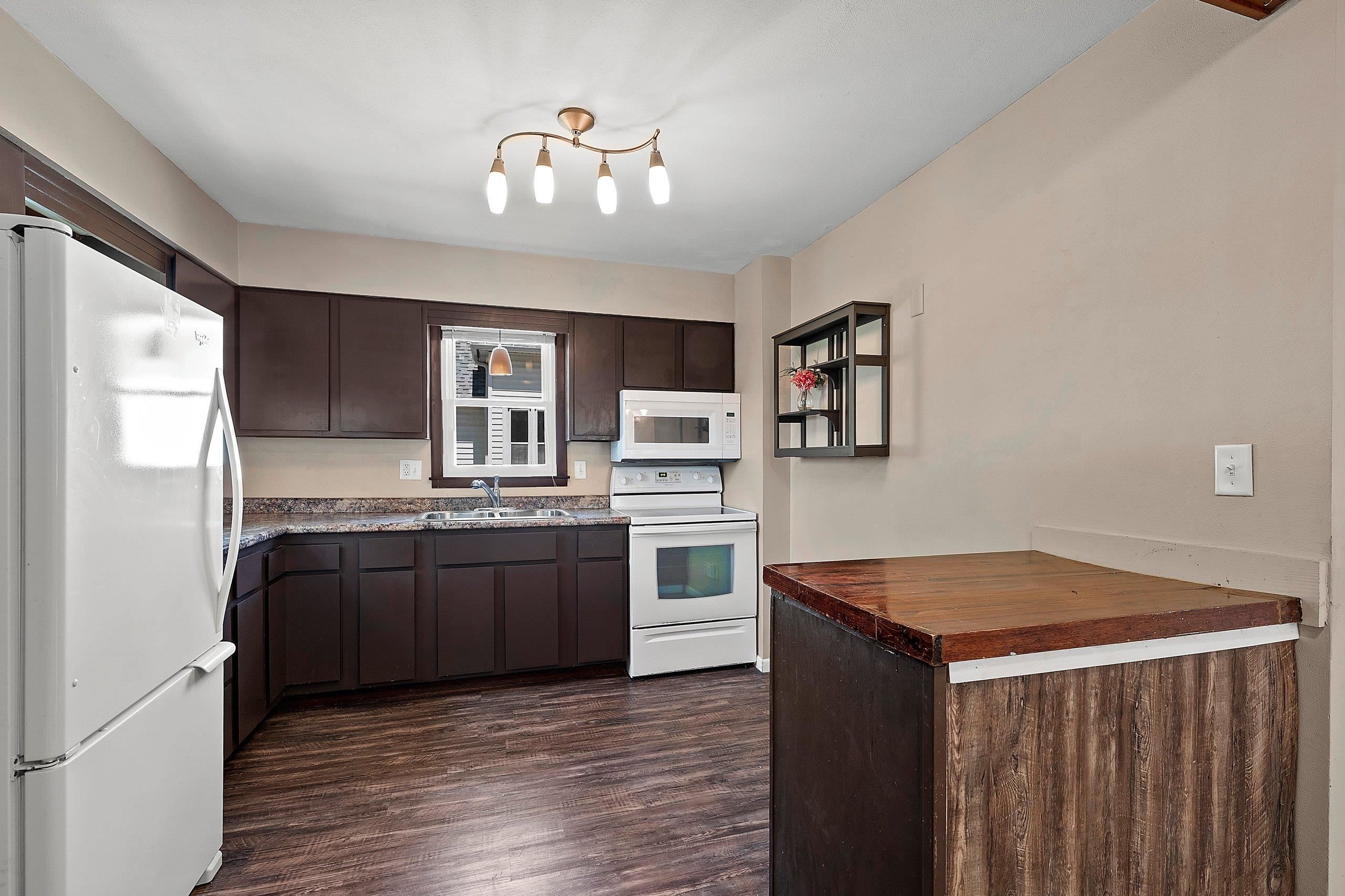 719 North Fair Street Appleton, WI 54911 - Photo 9 of 51