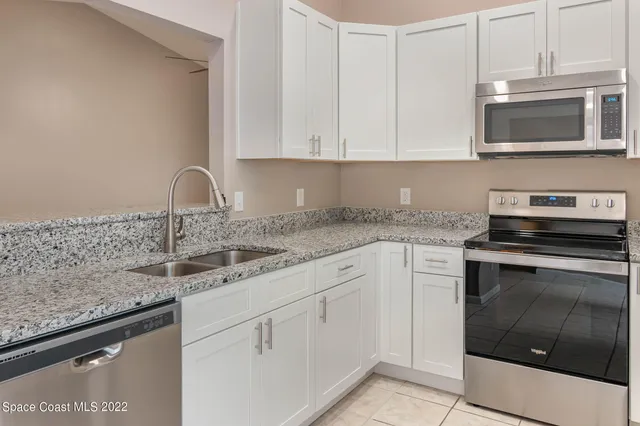 $2,000 | 382 Cypress Point Drive, Melbourne, FL 32940