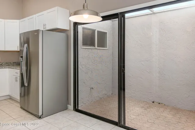 $2,000 | 382 Cypress Point Drive, Melbourne, FL 32940