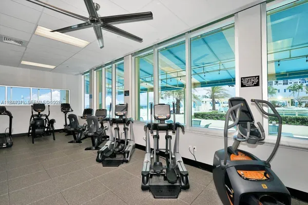 $2,400 | 2501 South Ocean Drive, Unit 433, Hollywood, FL 33019
