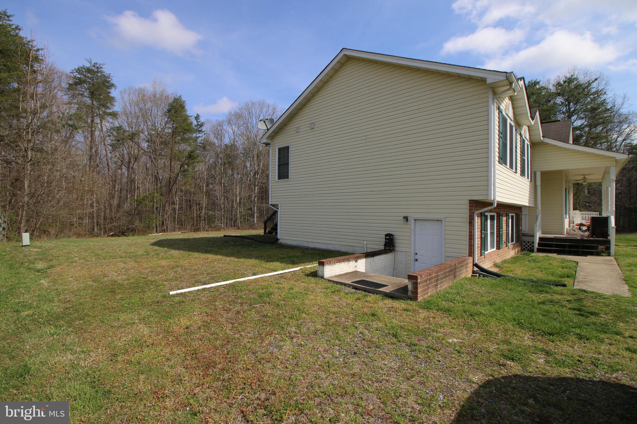 5940 Partlow Road Spotsylvania, VA 22551 - Photo 3 of 19 Gallery Image 3