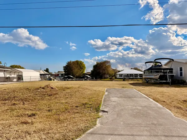 $92,000 | 2024 Southeast 34th Lane, Okeechobee, FL 34974