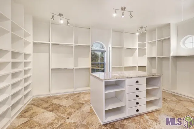 $899,000 | 15185 Lalonde Lane, Gonzales, LA 70737