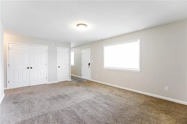 $1,365 | 1810 North Vista Street, Independence, MO 64058