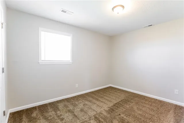 $1,365 | 1810 North Vista Street, Independence, MO 64058