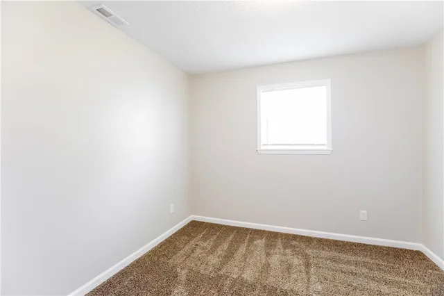 $1,365 | 1810 North Vista Street, Independence, MO 64058