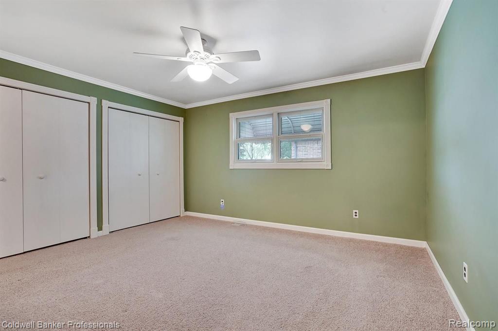 2118 Warrington Road Rochester Hills, MI 48307 - Photo 38 of 50