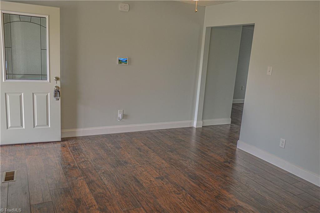 720 Lacy Hepler Road Thomasville, NC 27360 - Photo 3 of 16 Gallery Image 3