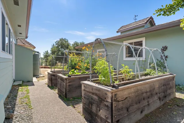 $3,500,000 | 910 Lytton Springs Road, Healdsburg, CA 95448