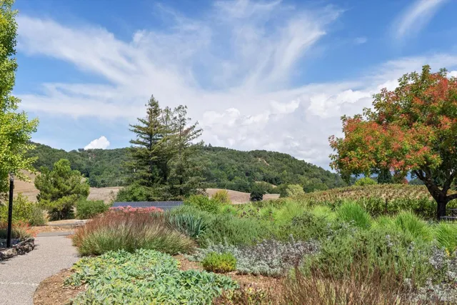 $3,500,000 | 910 Lytton Springs Road, Healdsburg, CA 95448