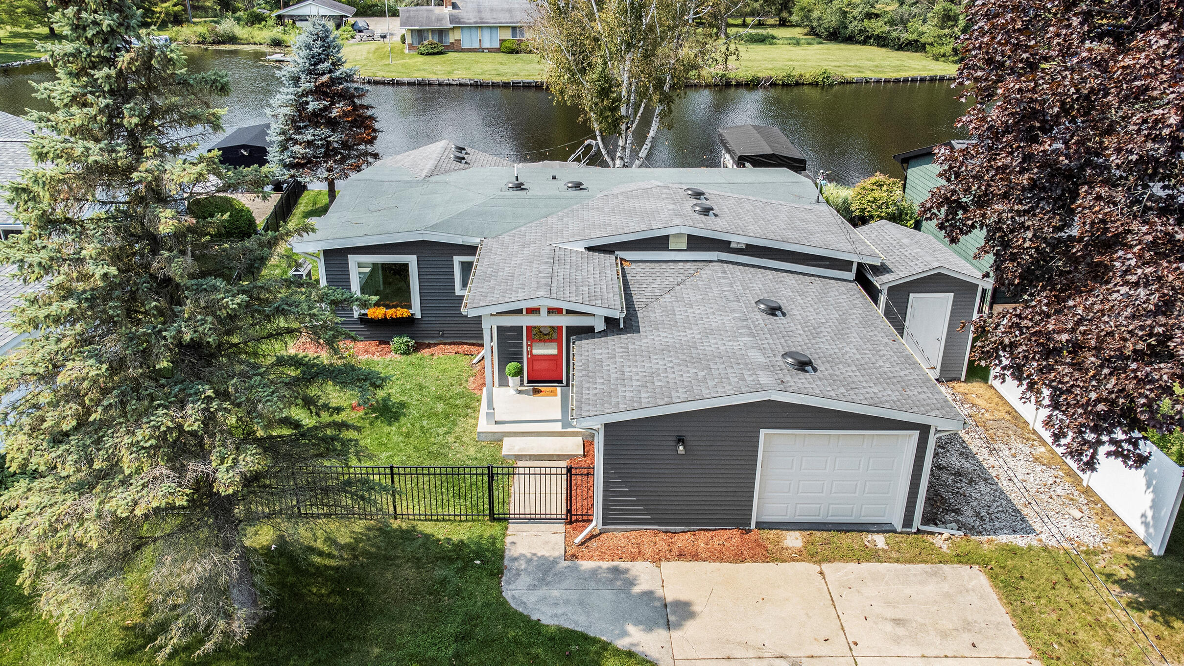 11254 Colony Pinckney, MI 48169 - Photo 7 of 61 aerial house 2