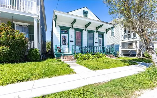 $1,550 | 2534 General Pershing Street, New Orleans, LA 70115