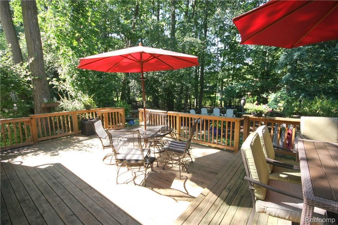 2884 Woodford Circle Rochester, MI 48306 - Photo 37 of 43 143.JPG