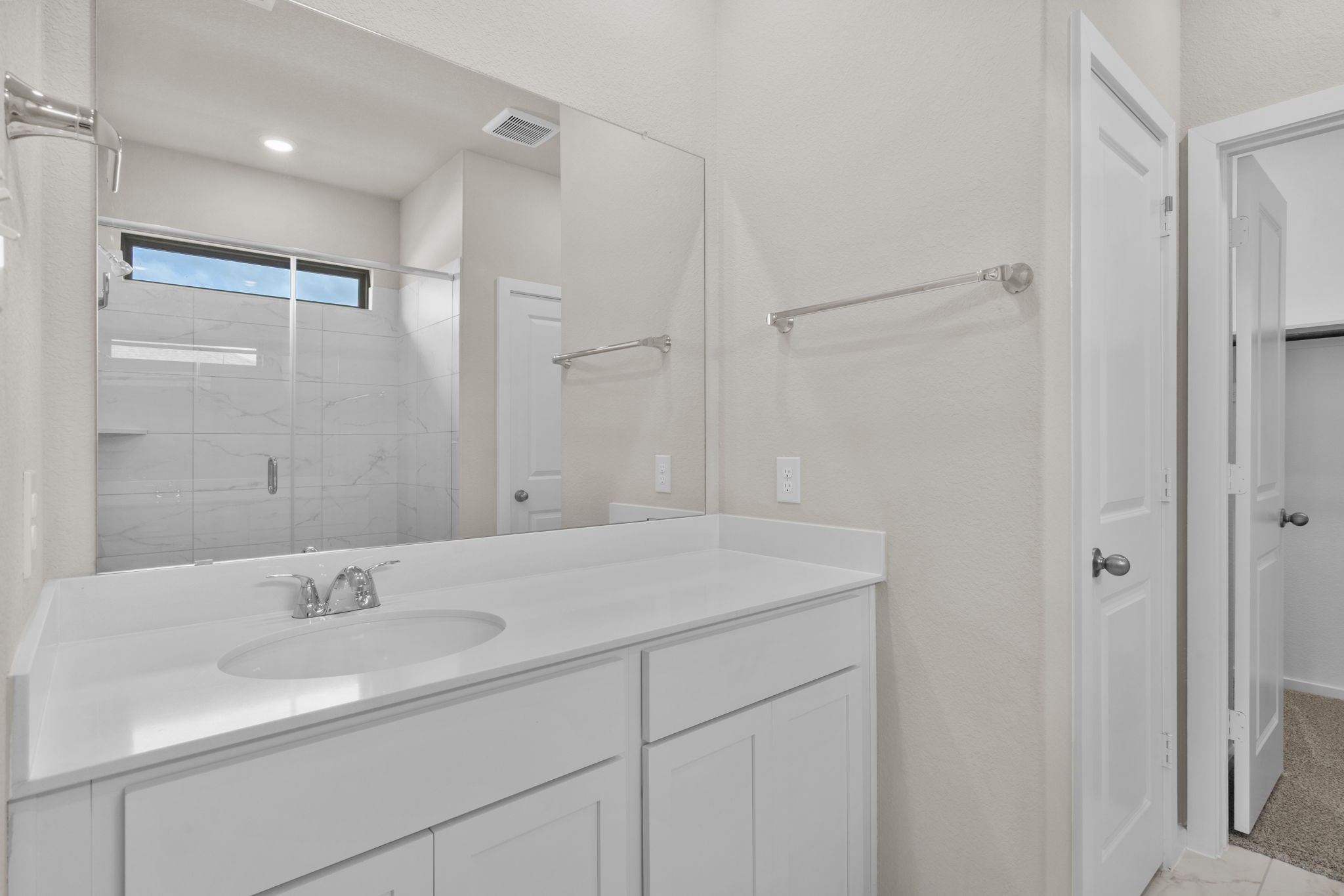 3542 Cardinal Pointe Drive Angleton, TX 77515 - Photo 16 of 38