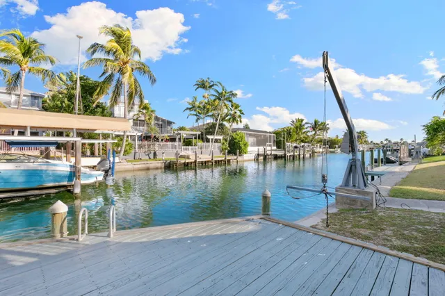 $1,895,000 | 821 Palm Street, Marco Island, FL 34145