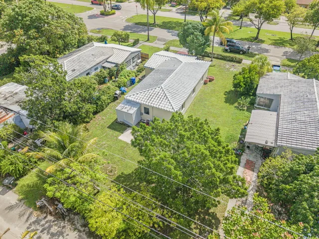 $470,000 | 17570 Northeast 19th Avenue, North Miami Beach, FL 33162