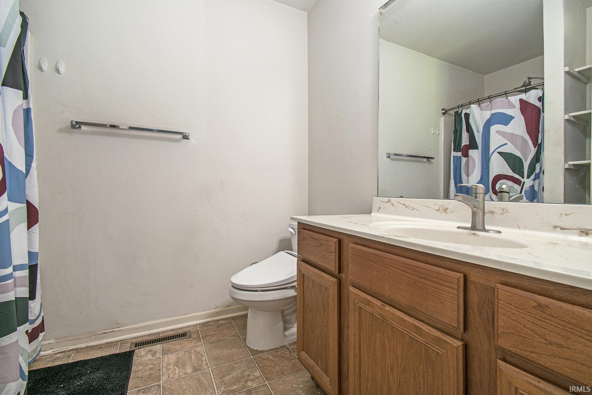 1107 Swan Street Bristol, IN 46507 - Photo 8 of 16