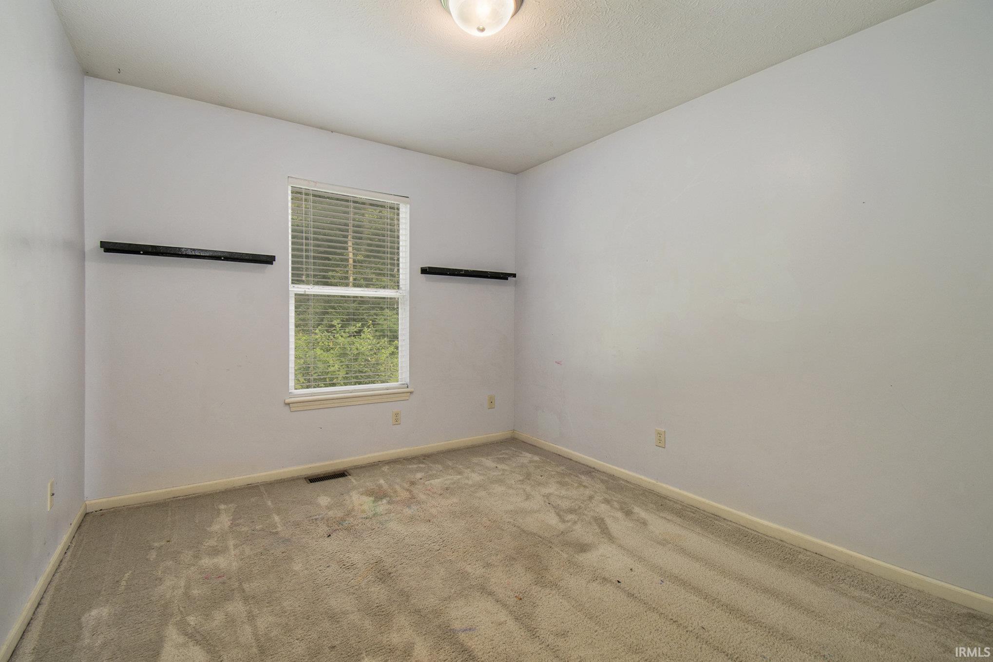 1107 Swan Street Bristol, IN 46507 - Photo 9 of 16