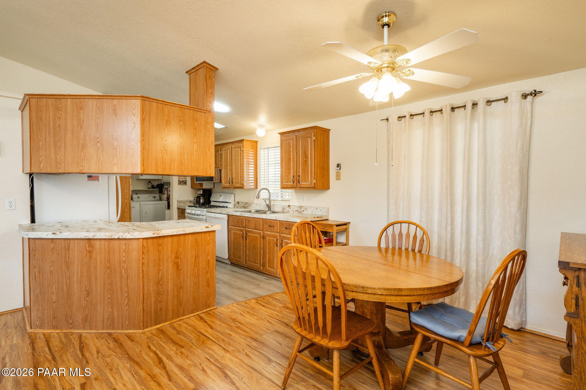 1099 North Swiss Road Dewey, AZ 86327 - Photo 5 of 32 Dining into Kitchen