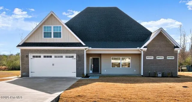 $2,900 | 1622 Prop Drive, Winterville, NC 28590