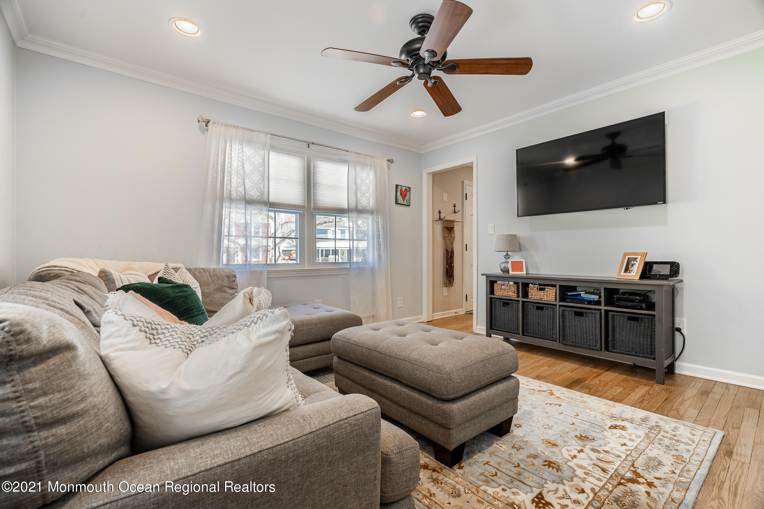 29 Boston Road Neptune City, NJ 07753 - Photo 15 of 32 LR/BR pic 2