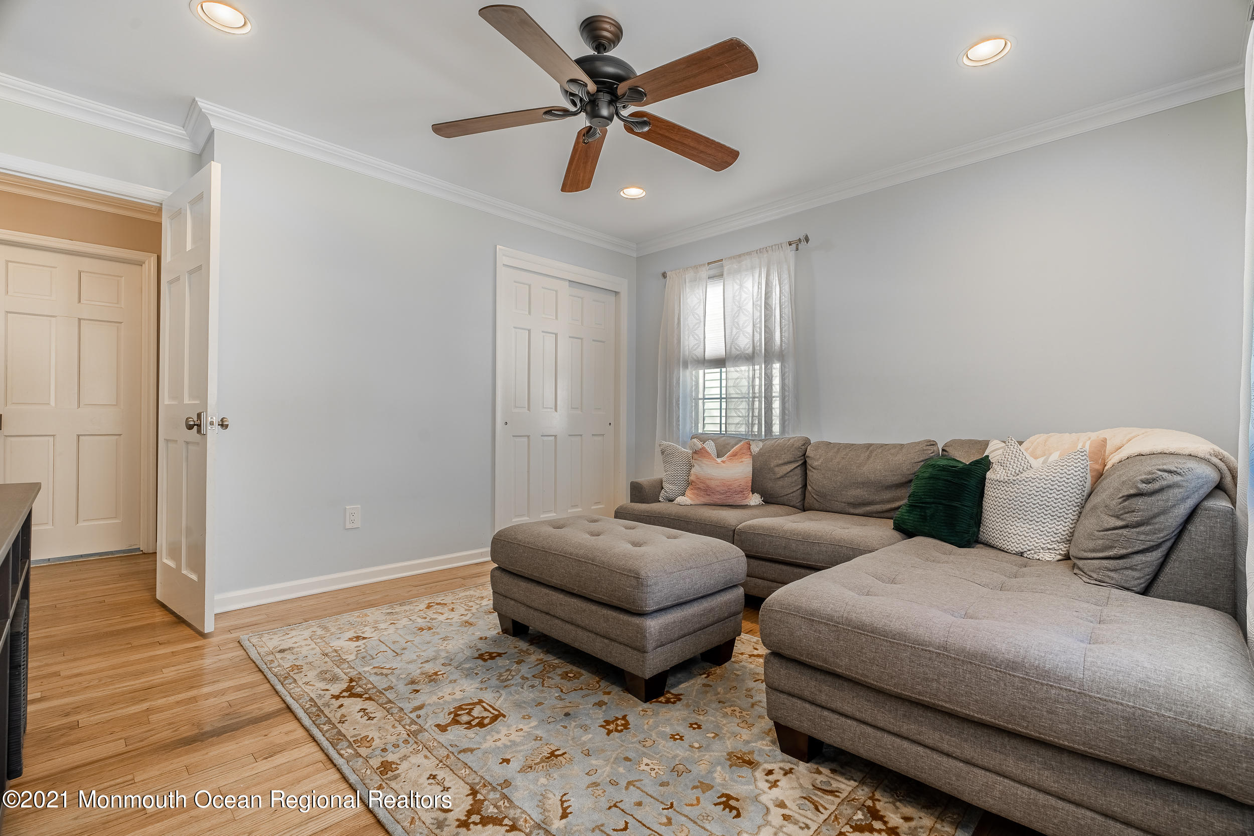 29 Boston Road Neptune City, NJ 07753 - Photo 16 of 32 LR/BR pic 3