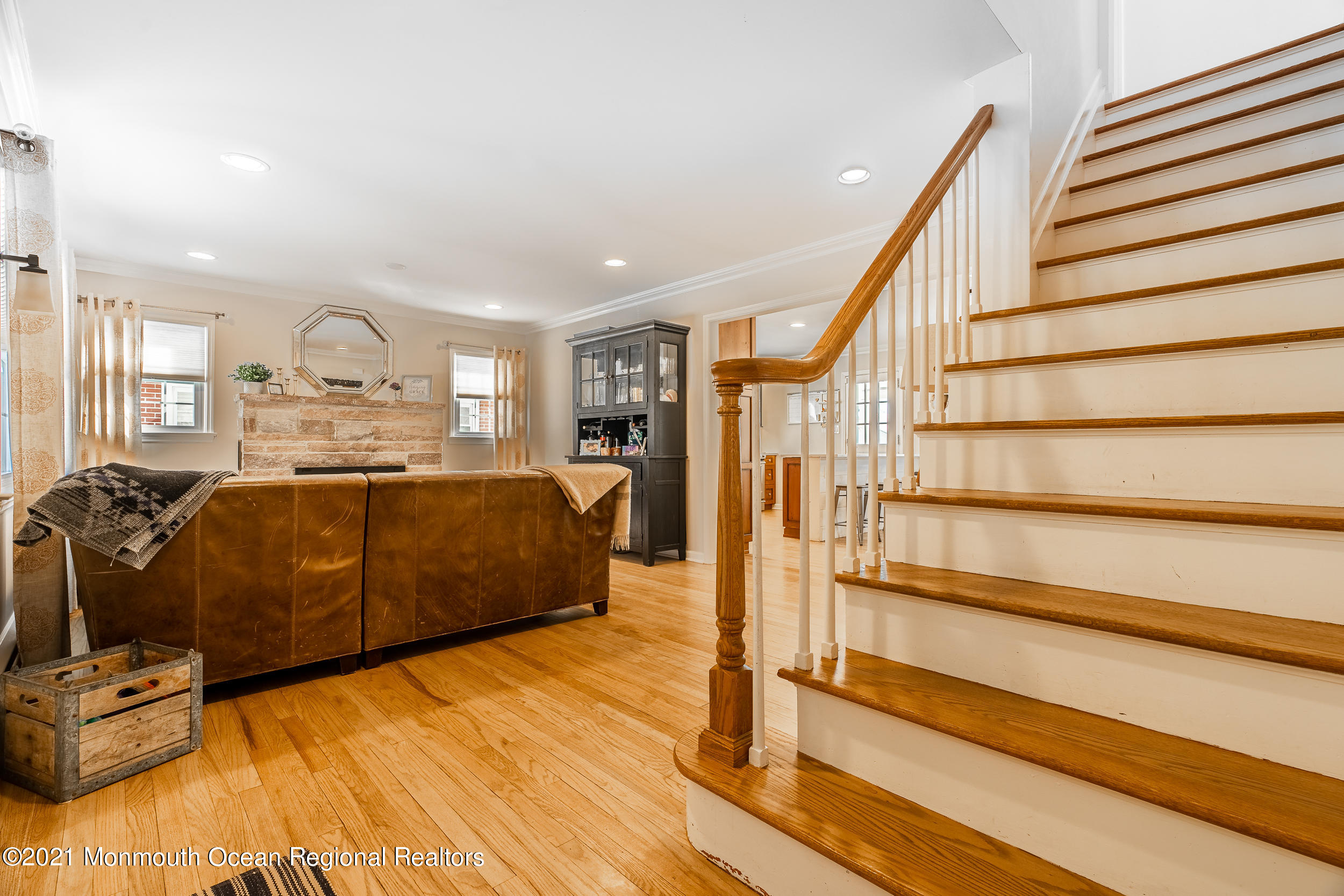 29 Boston Road Neptune City, NJ 07753 - Photo 4 of 32 Entry