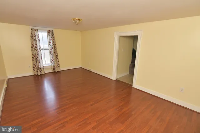 $1,350 | 5366 Main Street, Stephens City, VA 22655