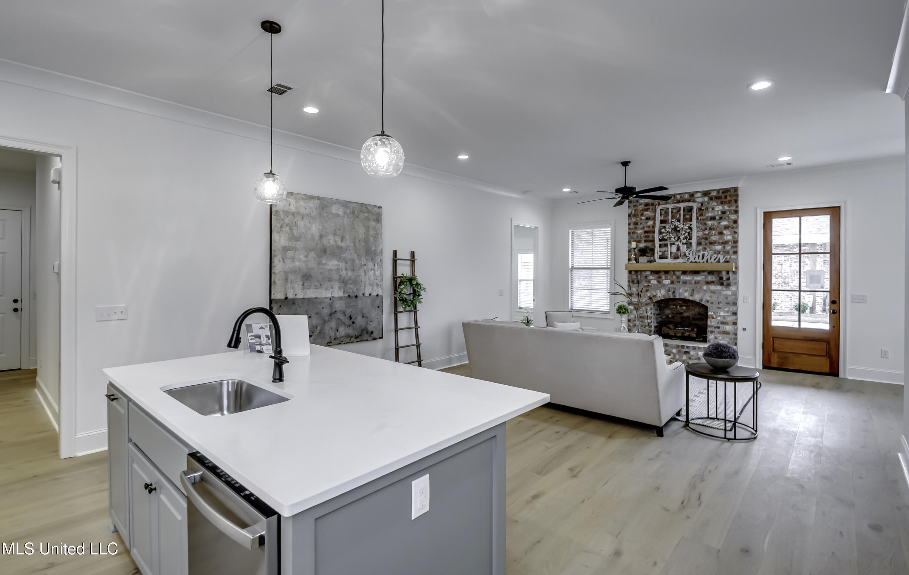 1841 Freedom Ring Drive Brandon, MS 39047 - Photo 18 of 51 1841 Freedom Ring int--16