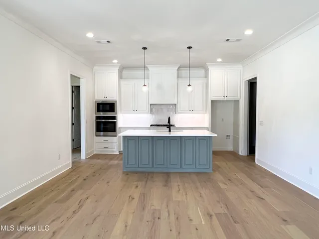 $374,900 | 1841 Freedom Ring Drive, Brandon, MS 39047