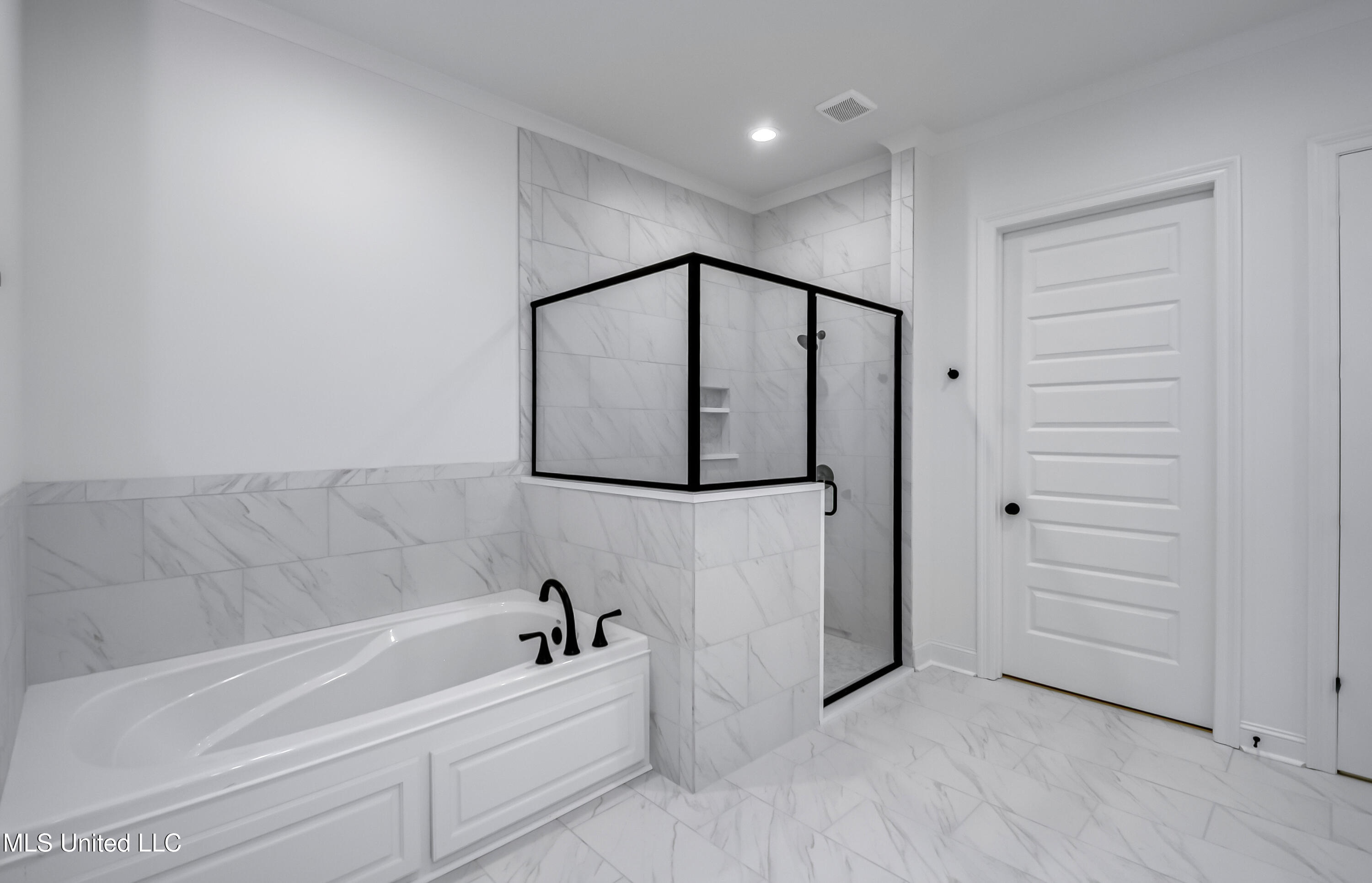 1841 Freedom Ring Drive Brandon, MS 39047 - Photo 33 of 51 1841 Freedom Ring int--42