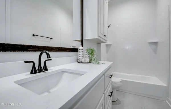 $374,900 | 1841 Freedom Ring Drive, Brandon, MS 39047