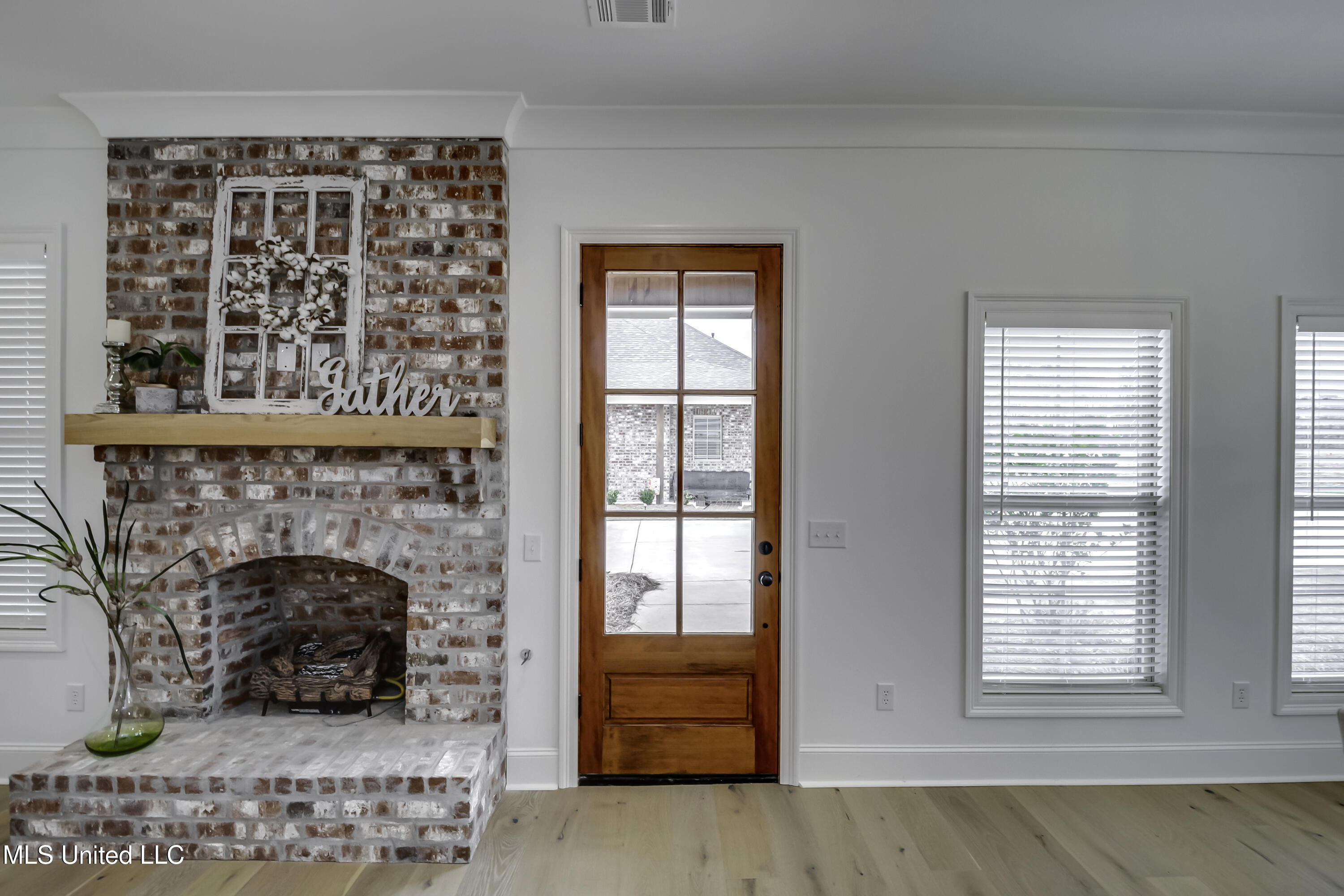 1841 Freedom Ring Drive Brandon, MS 39047 - Photo 7 of 51 1841 Freedom Ring int-