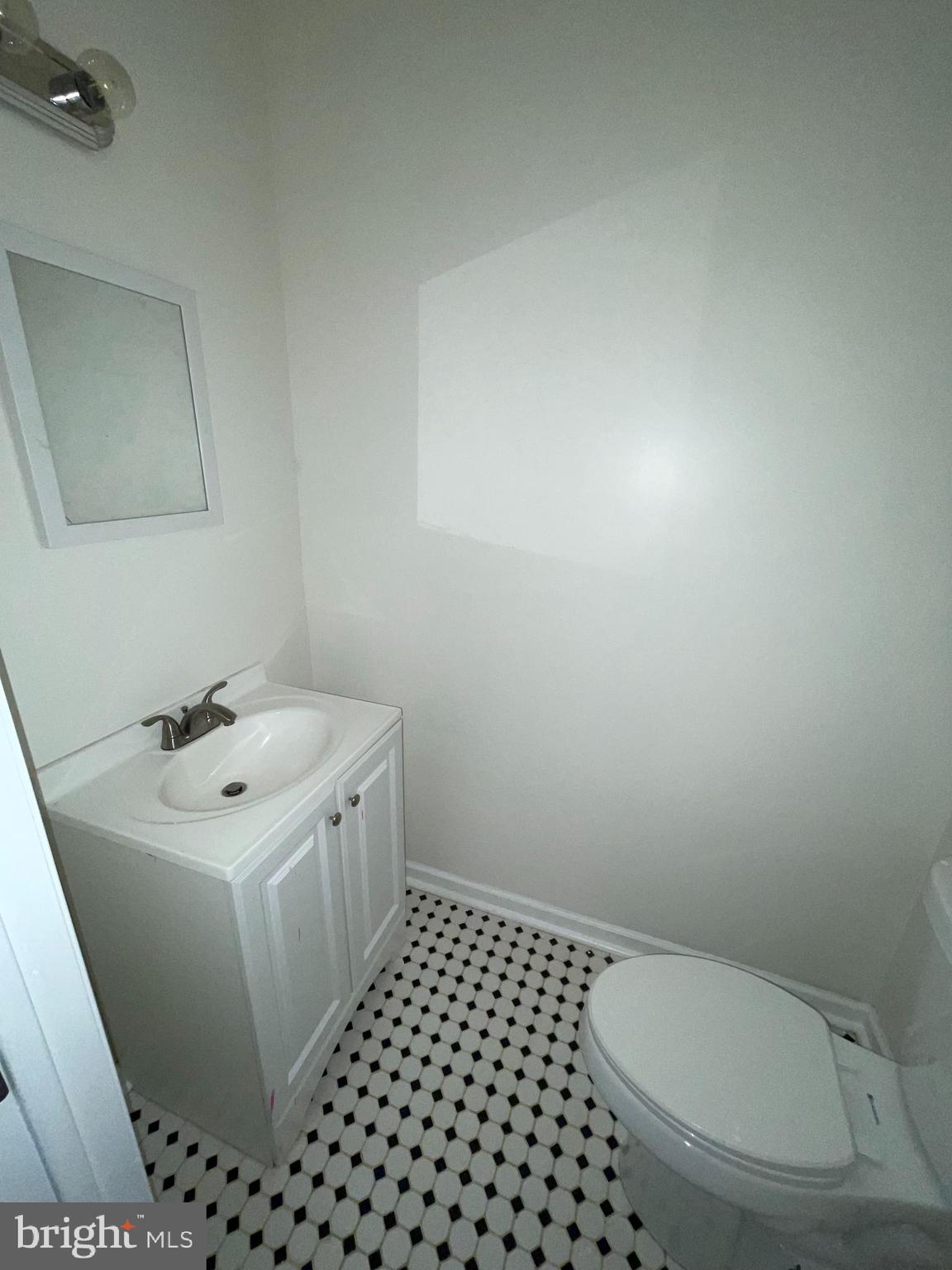 2519 Mutter Street Philadelphia, PA 19133 - Photo 10 of 12