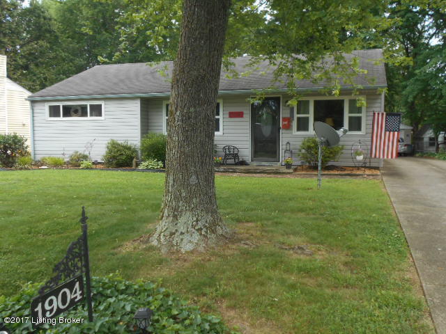 1904 Heaton Road Louisville, KY 40216 - Photo 2 of 19 DSCN9722