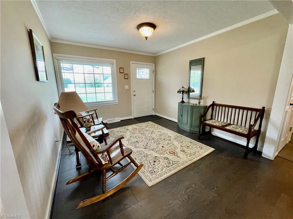 2079 Grooms Road Reidsville, NC 27320 - Photo 8 of 36 Gallery Image 8