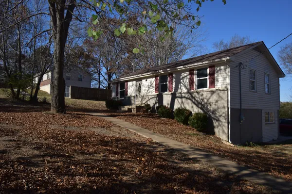 $1,595 | 1421 Richmond Place, Clarksville, TN 37040