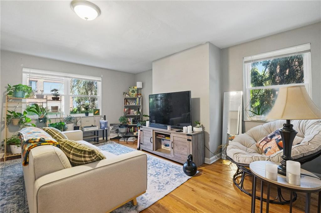 5720 Rippey Street Pittsburgh, PA 15206 - Photo 4 of 39 Gallery Image 4