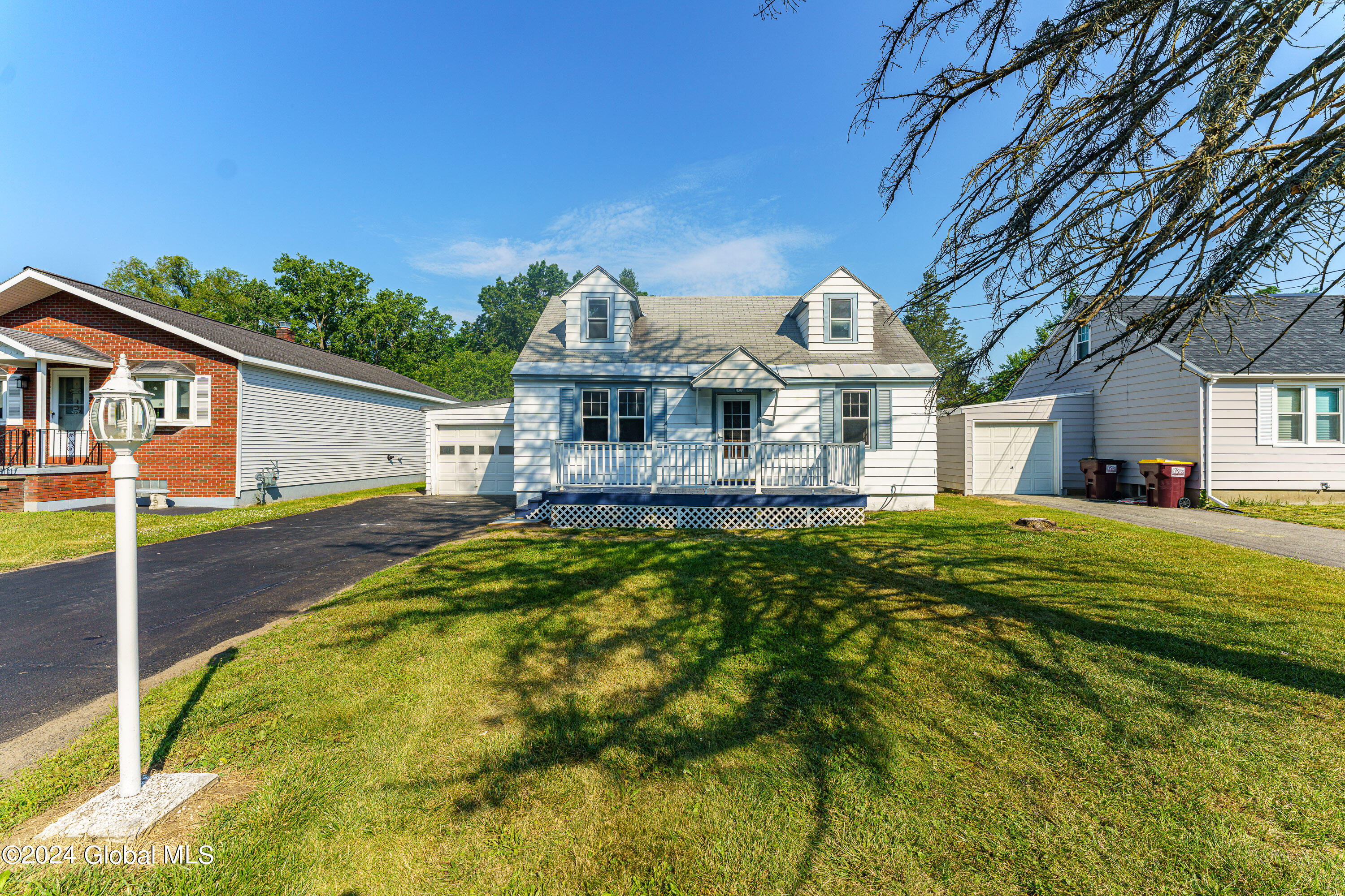 873 Kings Road Rotterdam, NY 12303 - Photo 1 of 34 0 Front 1