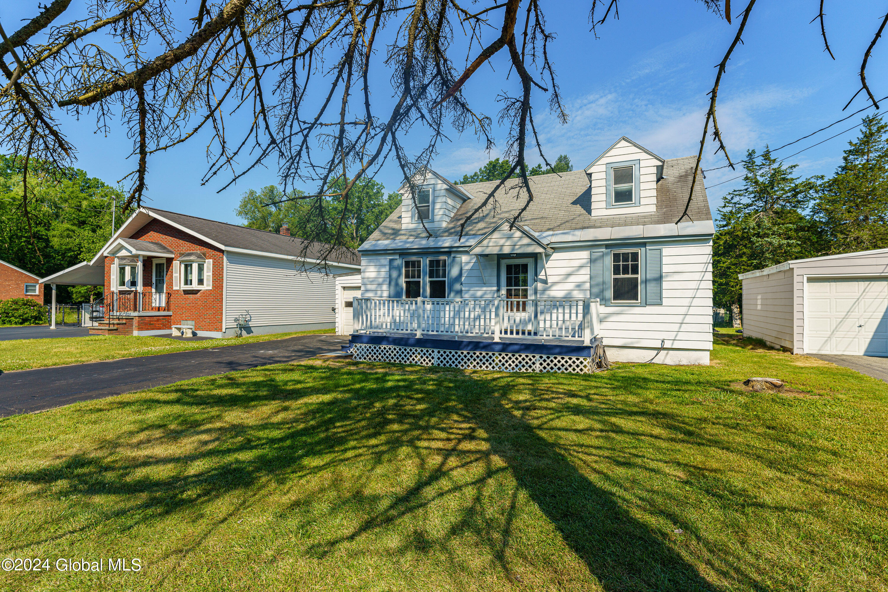 873 Kings Road Rotterdam, NY 12303 - Photo 2 of 34 0 Front 2