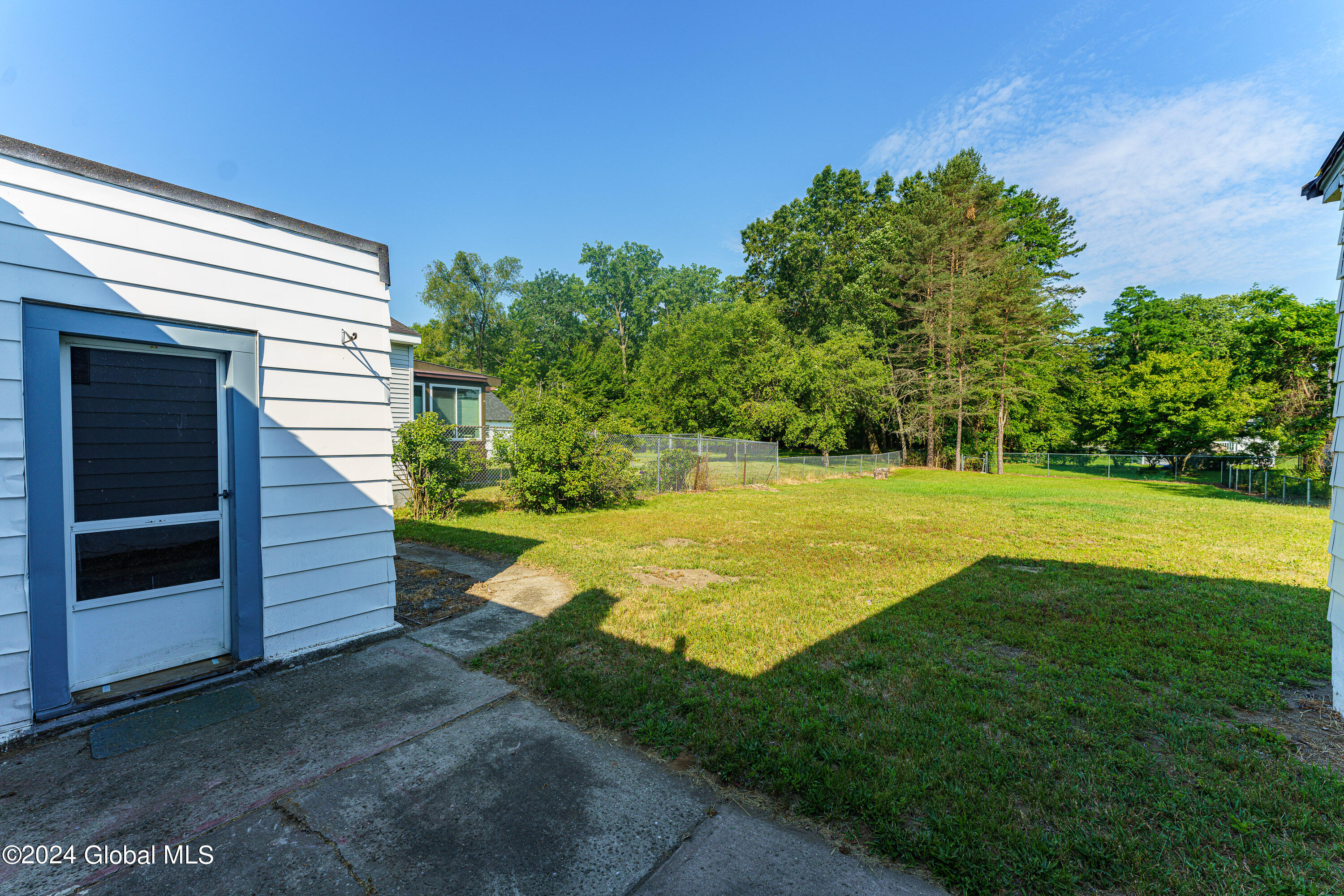 873 Kings Road Rotterdam, NY 12303 - Photo 30 of 34 Yard 3